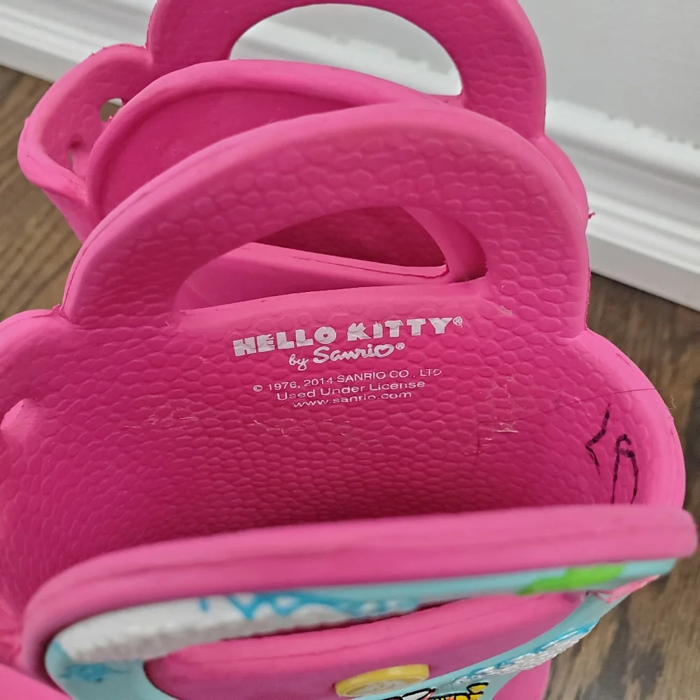 Crocs - Hello Kitty Pink Rain / Rubber Boot Toddler Size 9C - Picture 2 of 5